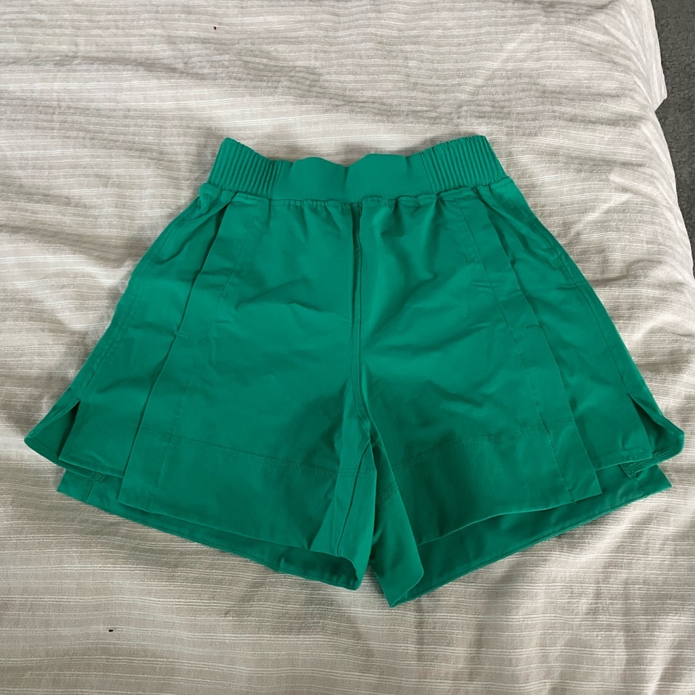 NWOT Lululemon green nylon shorts XXS